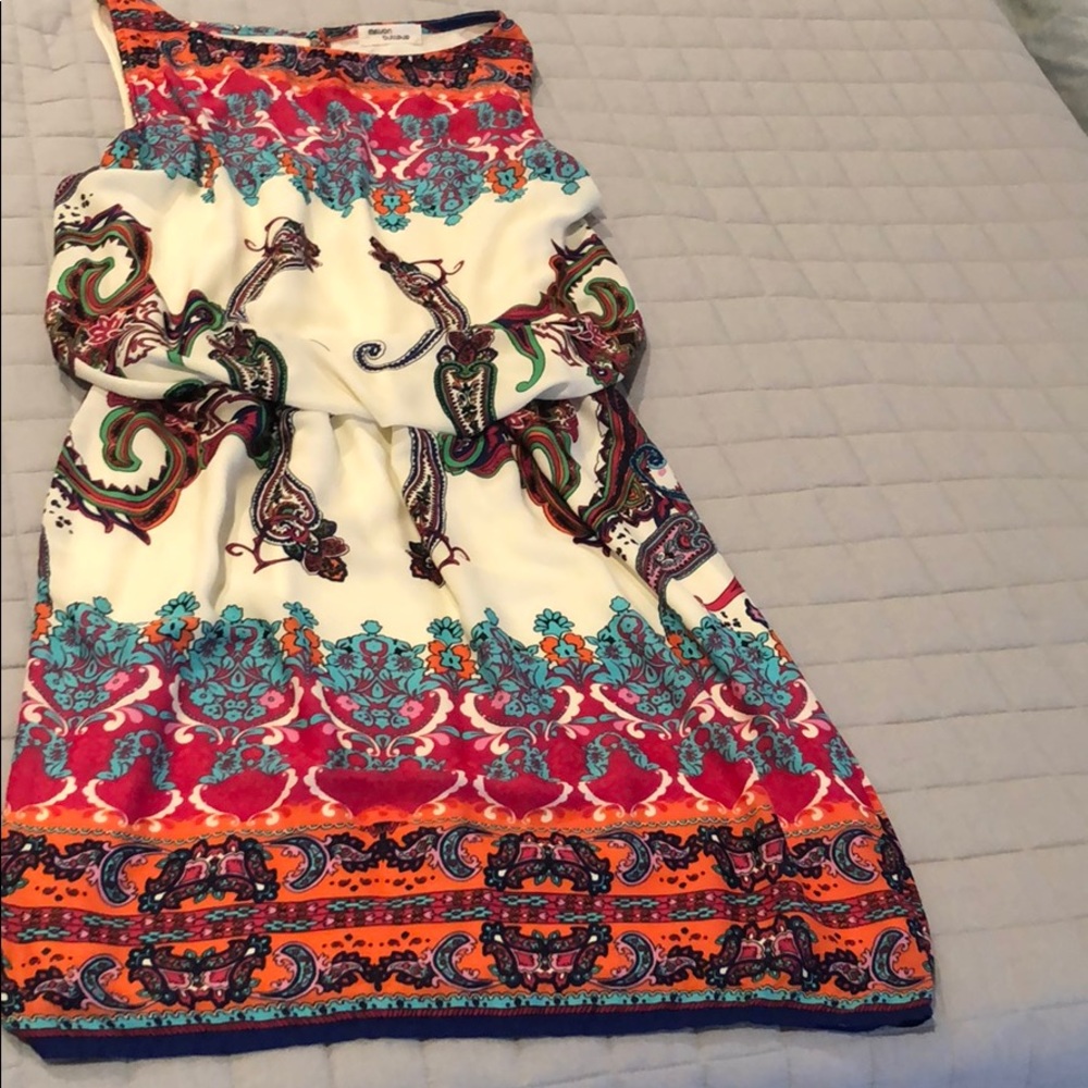 Million bullpup, mixed floral print dress